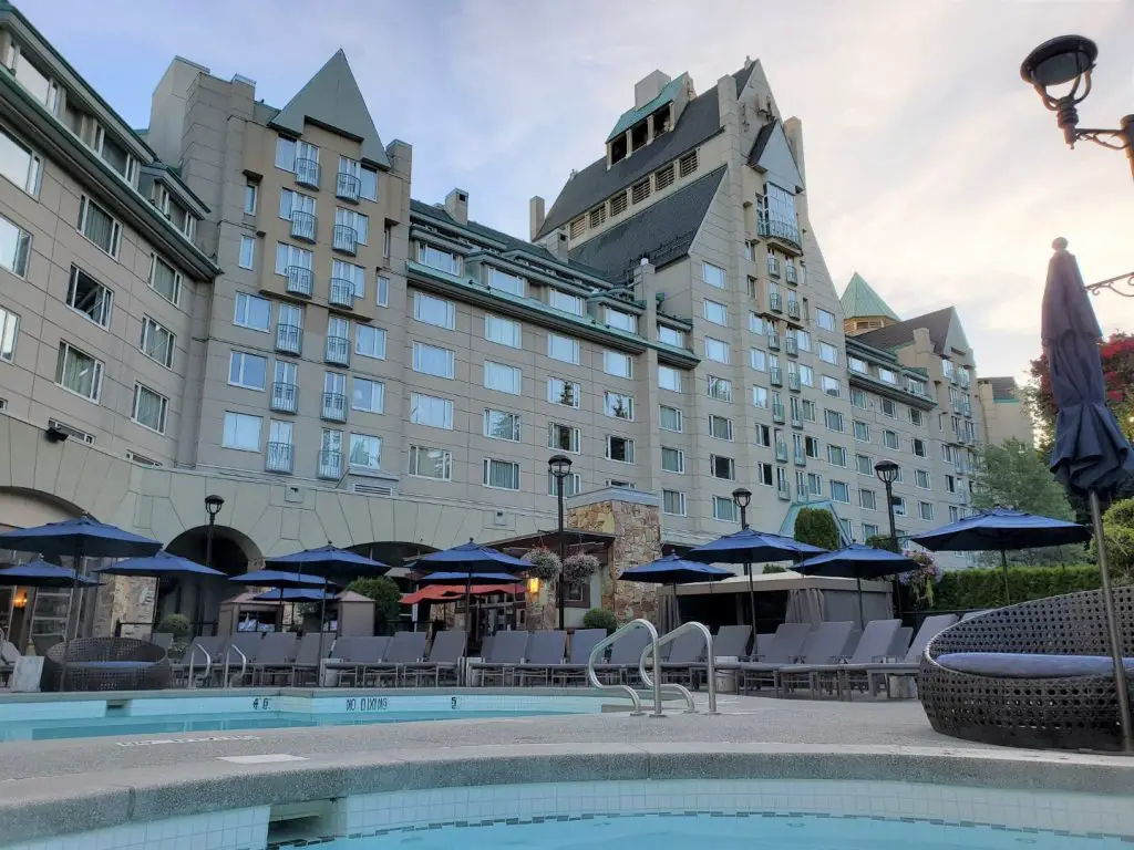 Fairmont Chateau Whistler Pool